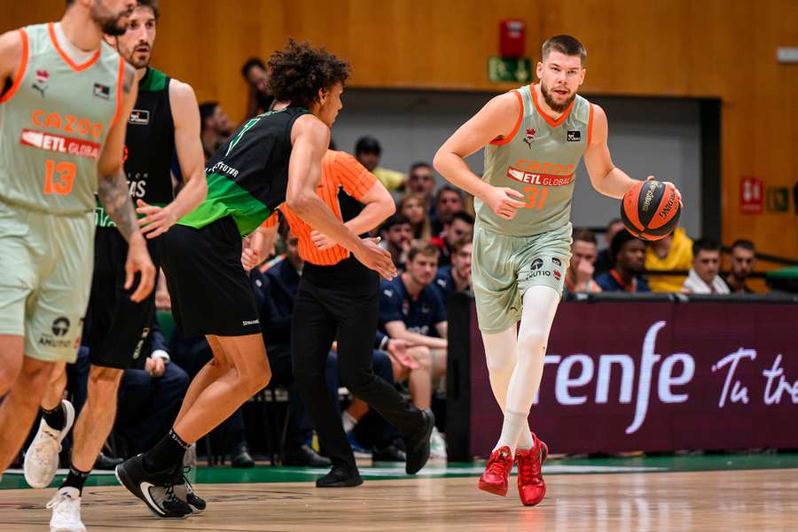 Rokas Giedraitis, en su etapa en el Baskonia
