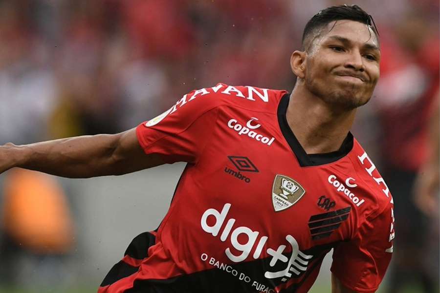 Rony conquistou Sul-Americana e Copa do Brasil pelo Furacão