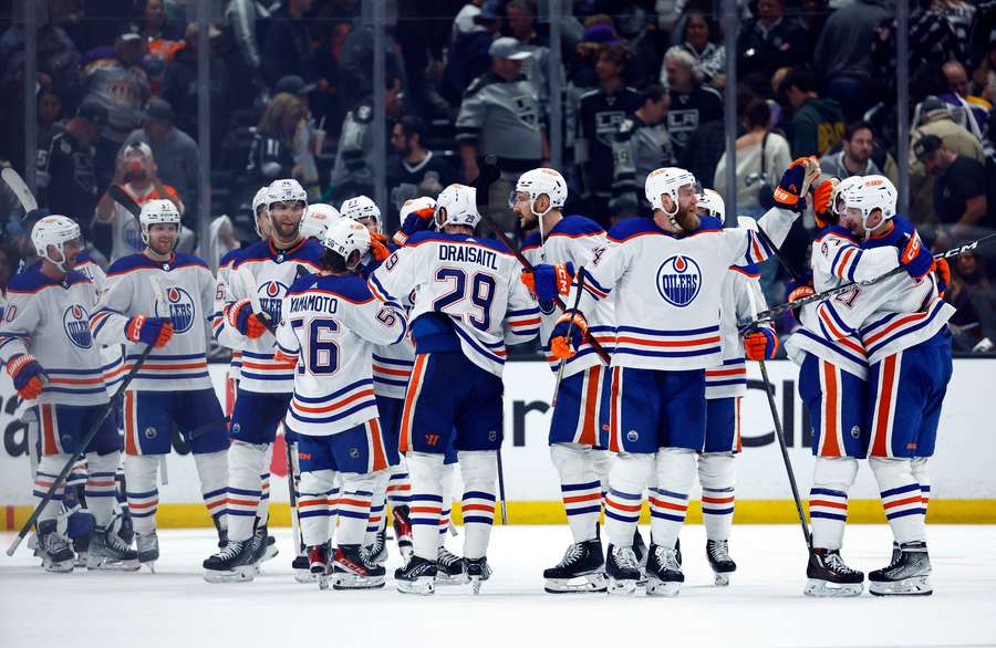 Das Team steht im Vordergrund bei den Edmonton Oilers, wie Star Connor McDavid betonte.