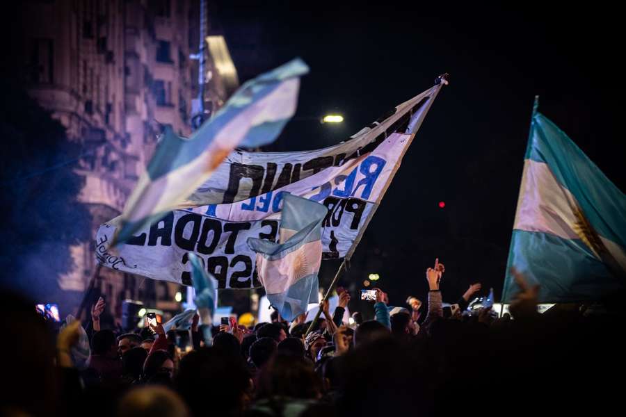 Auf den Straßen von Buenos Aires kam es in der Nacht zum Montag zu Ausschreitungen