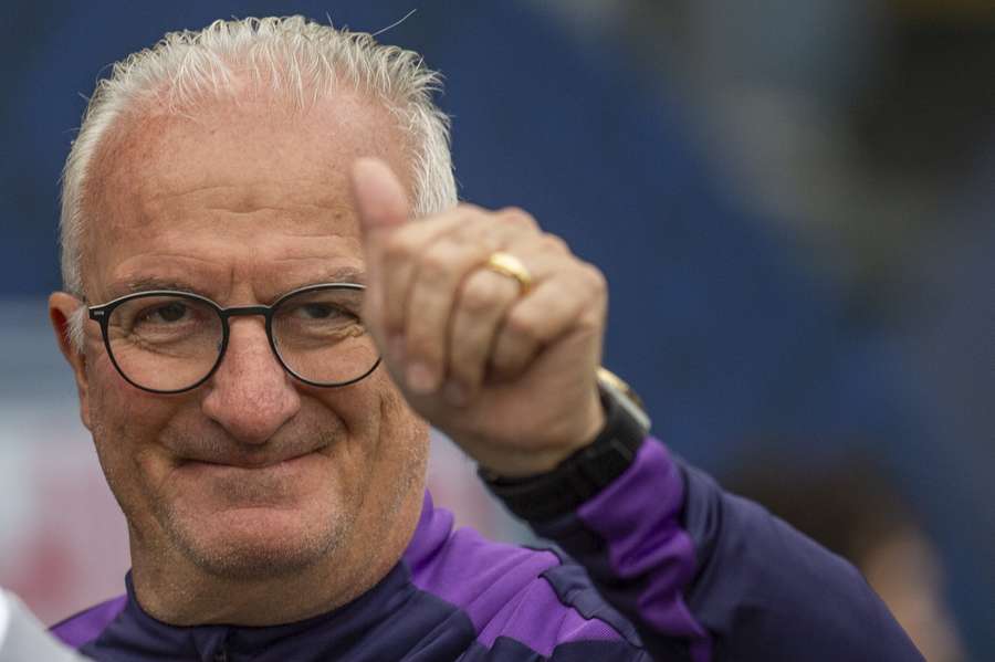 Dorival Júnior reconheceu que se excedeu, mas negou declarações de que a arbitragem deveria ter saído de campo presa