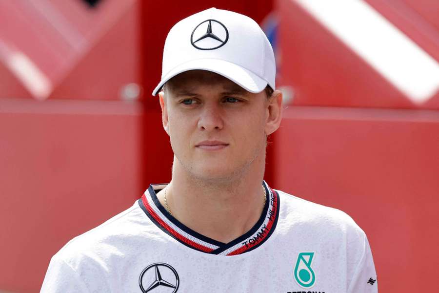 Schumacher wants to get back into a race-seat