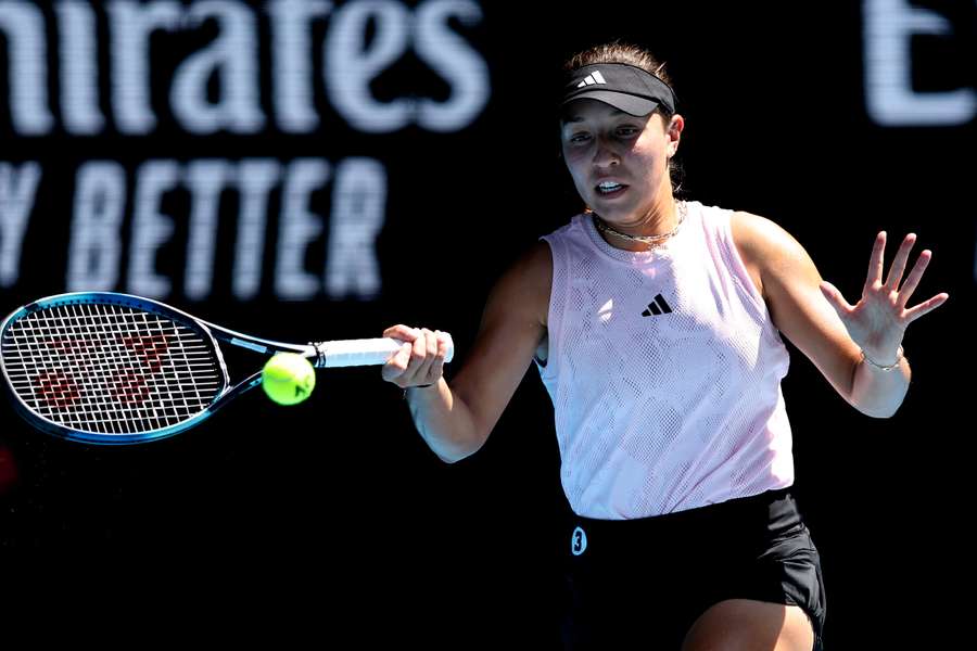 Pegula returns the ball against Kostyuk