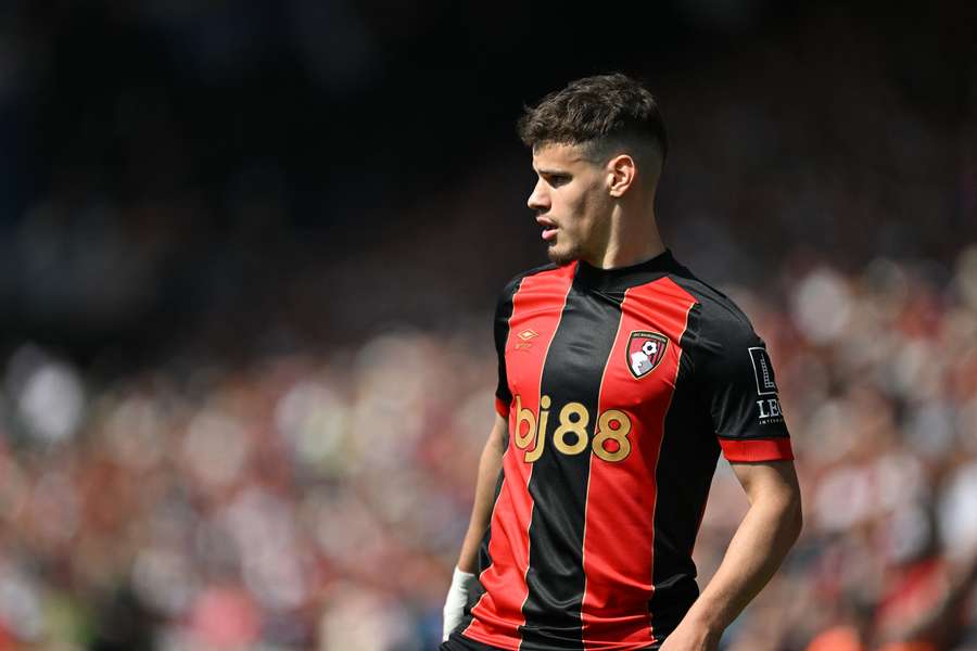 Kerkez deve trocar o Bournemouth pelo Liverpool