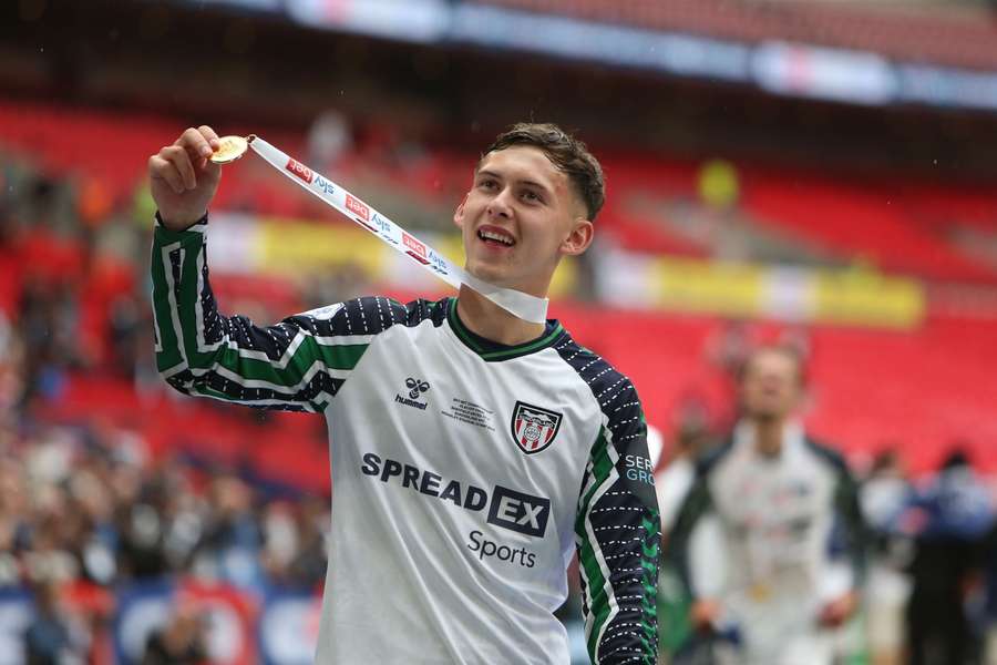 Chris Rigg says Xhaka will be a "huge influence" for him as he signs new Sunderland deal Chris Rigg says Xhaka will be a "huge influence" for him as he signs new Sunderland deal