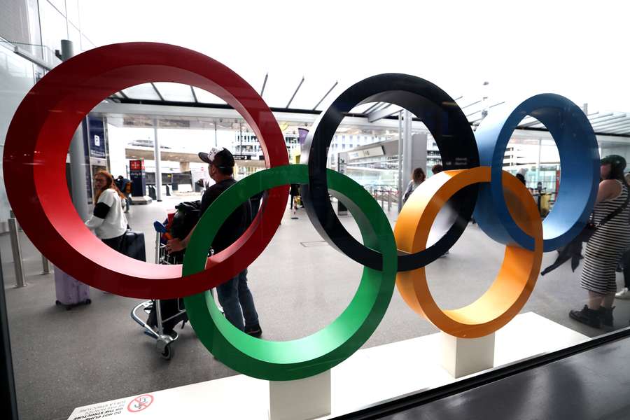 De Olympische ringen op Luchthaven Orly