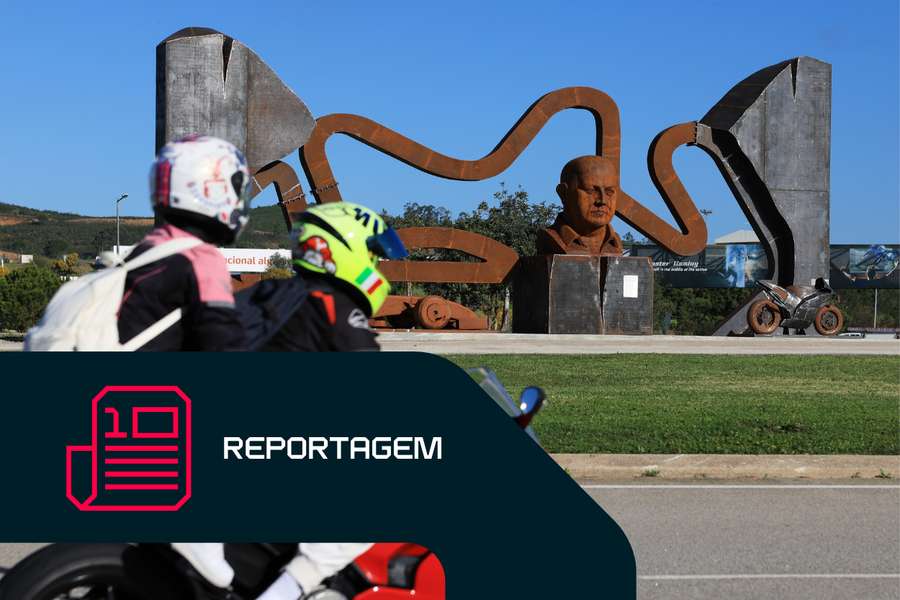 Escultura de homenagem a Paulo Pinheiro centrou atenções