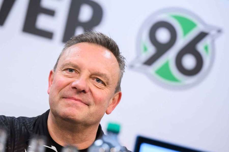 André Breitenreiter é o sucessor de Stefan Leitl
