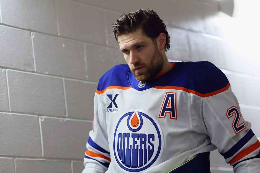 Leon Draisaitl ist besorgt. Leon Draisaitl ist besorgt.