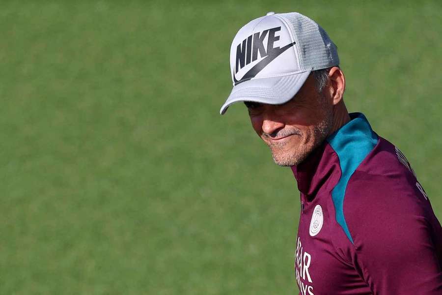 Luis Enrique on the training ground ahead of PSG's potentially title-winning clash