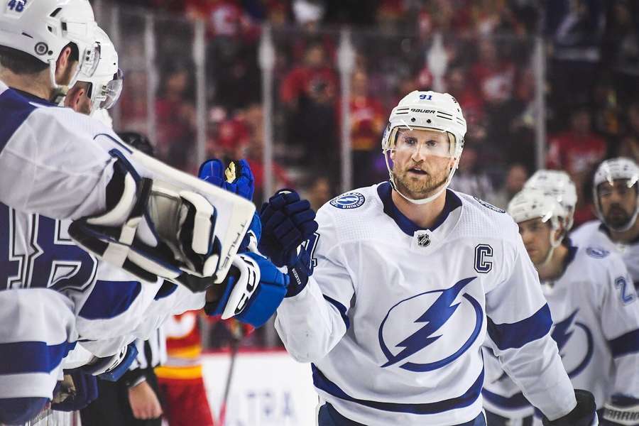 In an exclusive interview with Flashscore, Steve Stamkos talked about more than just his current form.