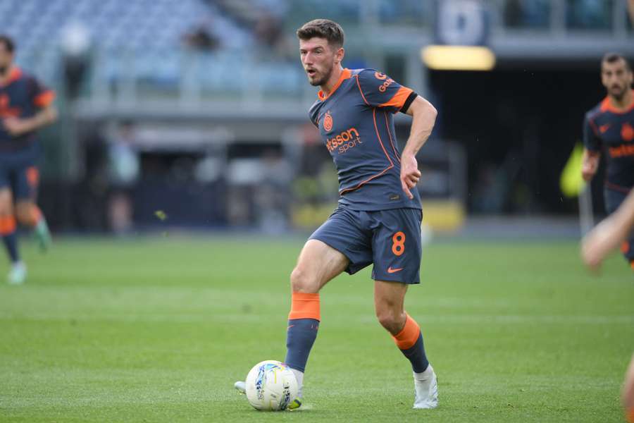 Petar Sucic durante la partita di Serie A contro la Lazio all'Olimpico
