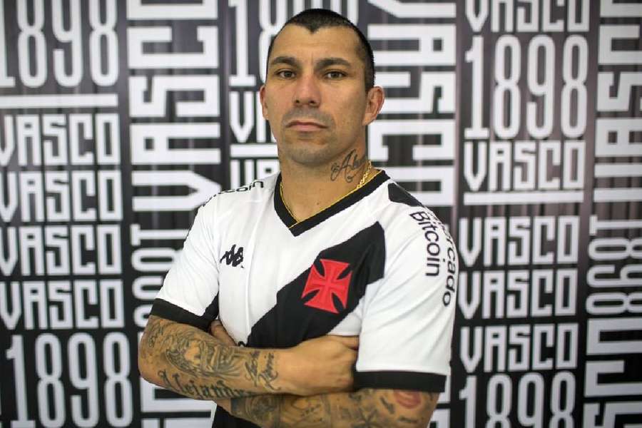 Medel chega ao Vasco da Gama sem custos