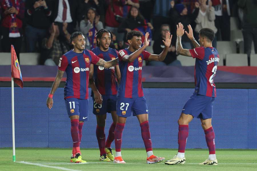 Lamine Yamal viert zijn openingsdoelpunt voor FC Barcelona