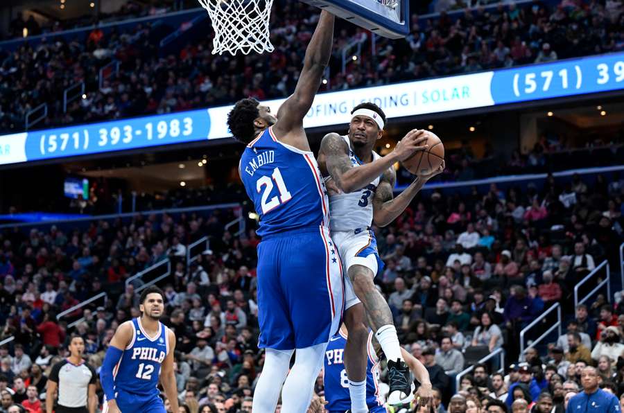 Wizards batem os 76ers mesmo com 46 pontos de Embiid