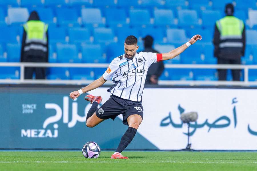 Carrasco em grande destaque no triunfo do Al Shabab
