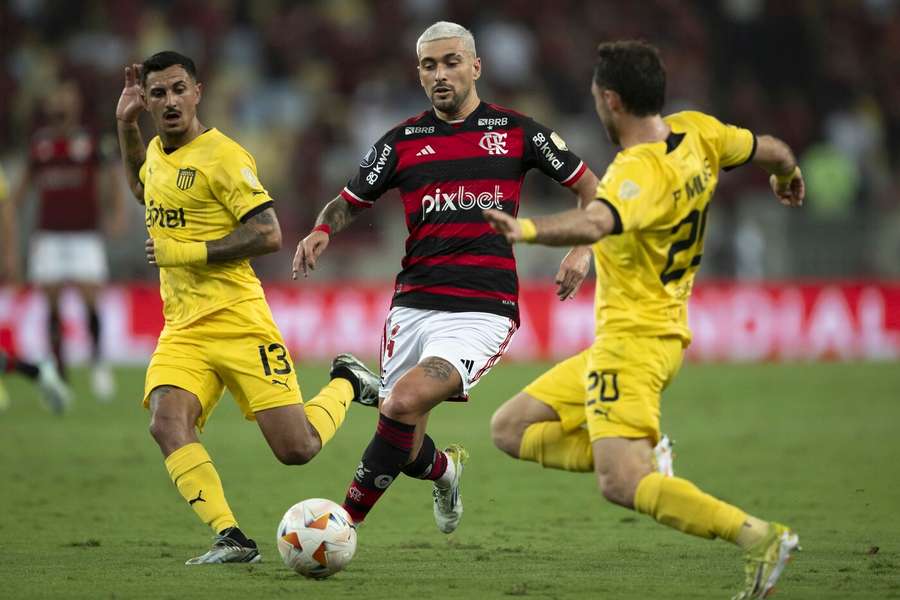 O Flamengo parou em um muito bem montado Peñarol