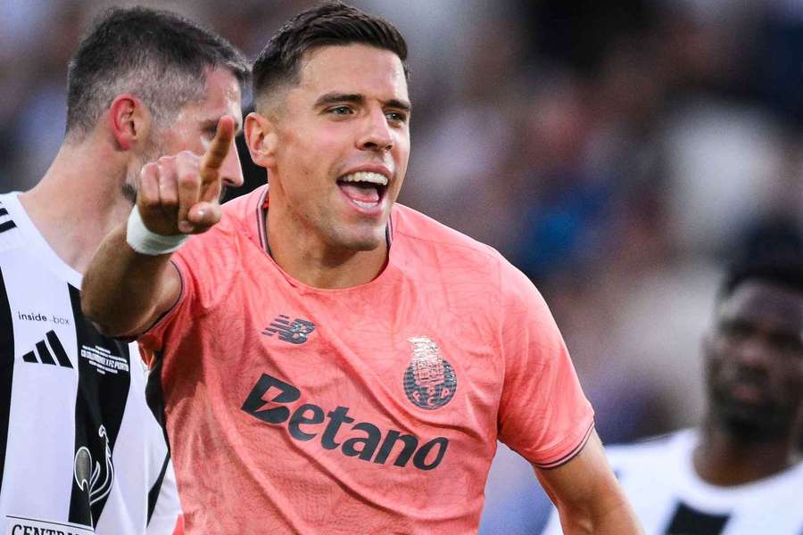 Bednarek festeja pelo FC Porto