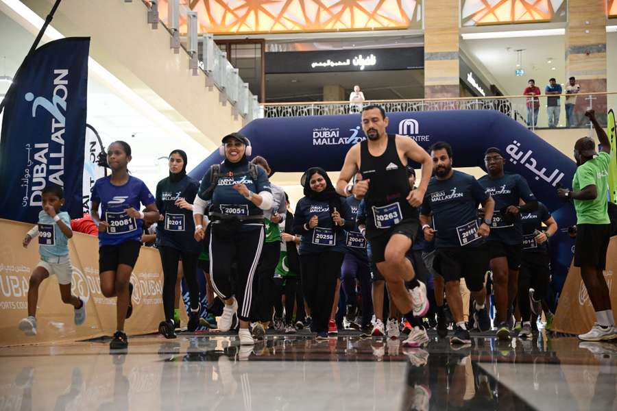 Dubai are o climă foarte specială și te obligă să iei măsuri extreme.