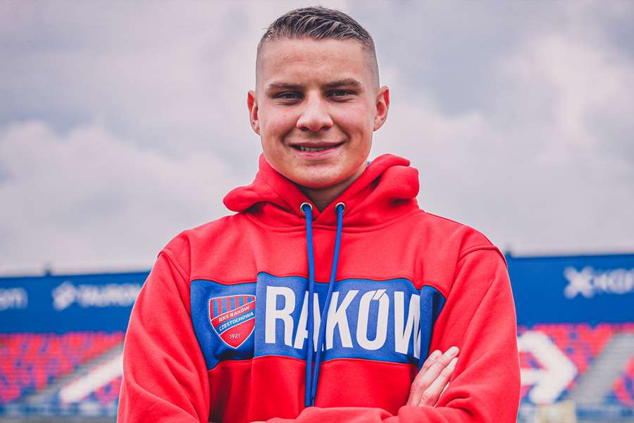 Raków znów sięga po młodzież, Tomasz Walczak podpisał kontrakt do 2026