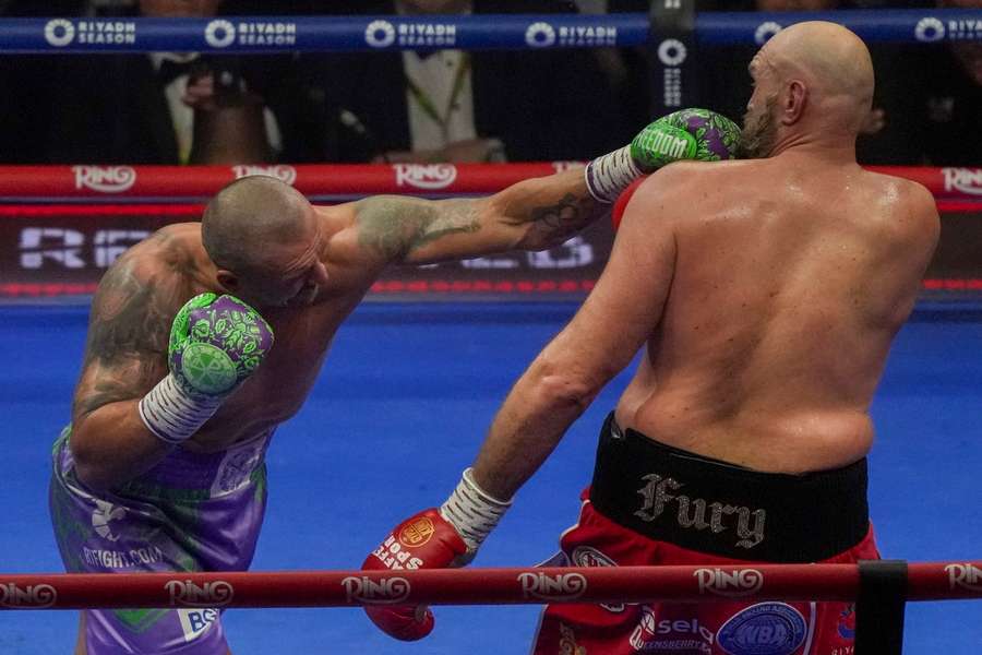 Usyk gewann den Rückkampf in Riad über zwölf Runden nach Punkten.