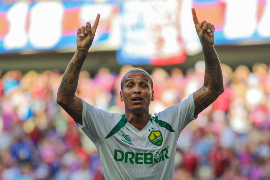 Deyverson fez o golo da vitória do dourado