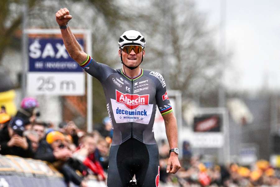 Mathieu van der Poel ponownie zwycięzcą wyścigu E3 Saxo Classic