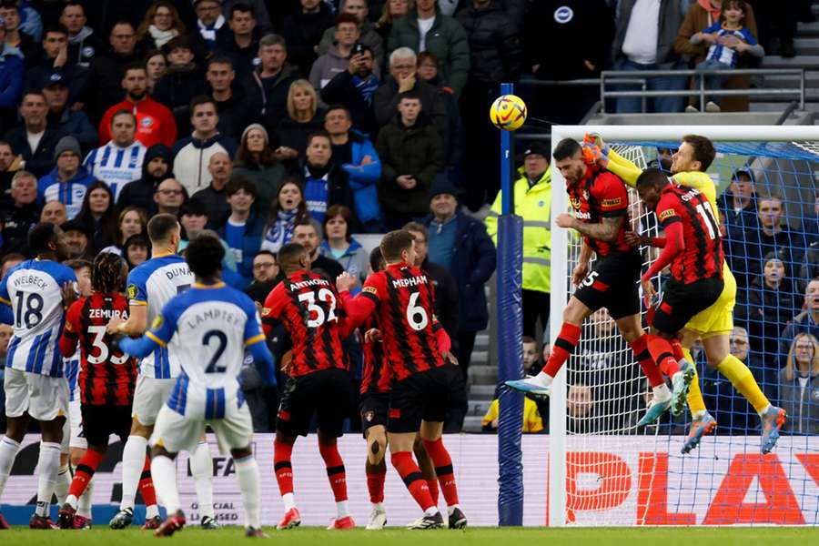 Brighton play out stalemate with struggling Bournemouth