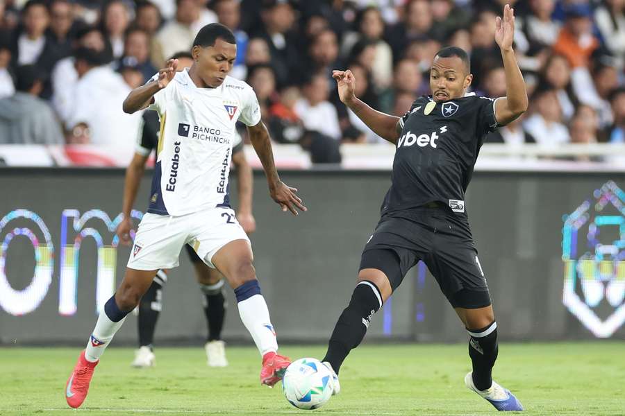 Botafogo foi dominado pela LDU em Quito