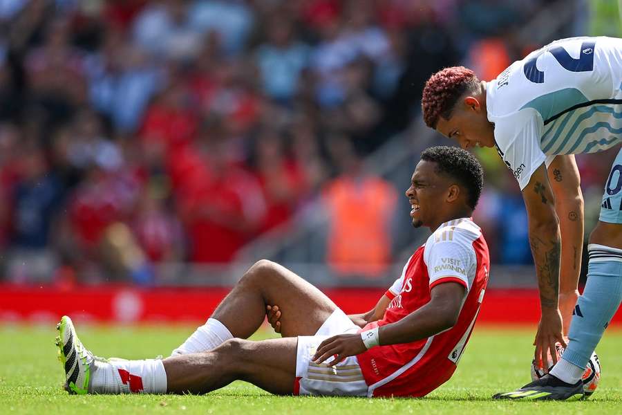 Timber raakte 12 augustus 2023 geblesseerd tijdens een wedstrijd tegen Nottingham Forest