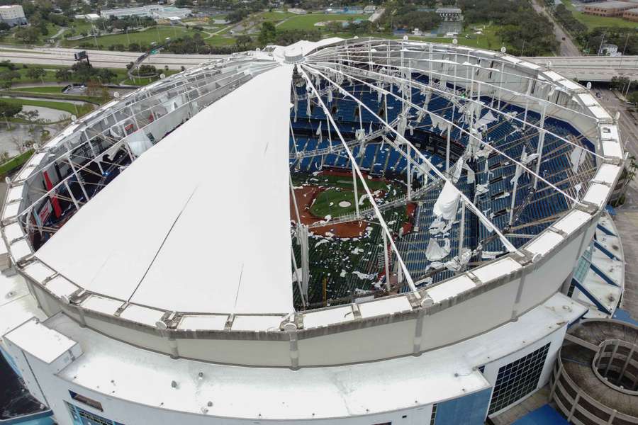 Le toit du stade de baseball de Tampa Bay.