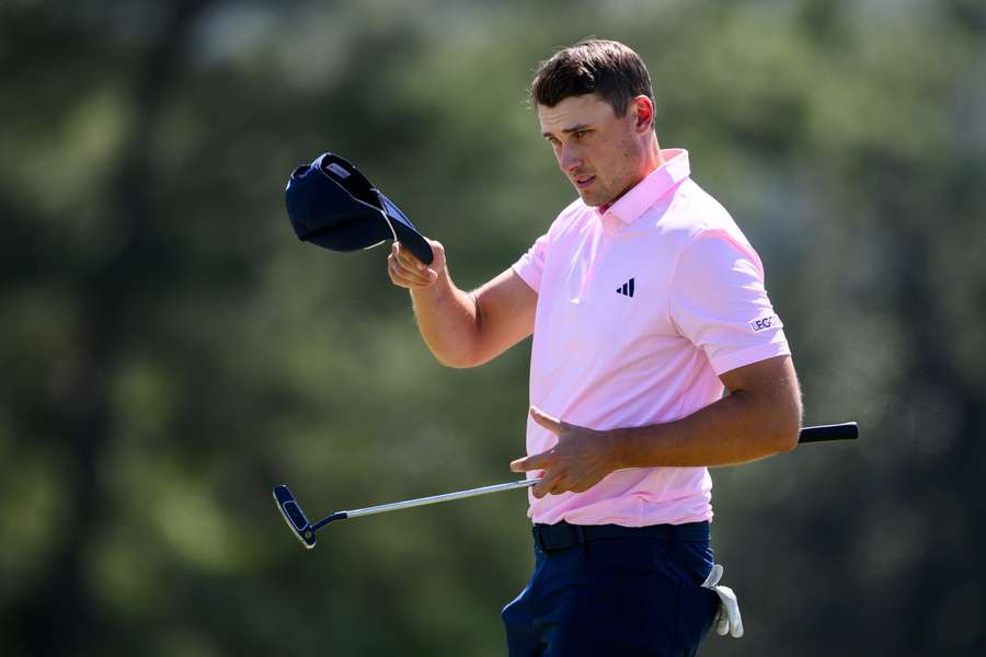 Aberg en route to two-under on round two