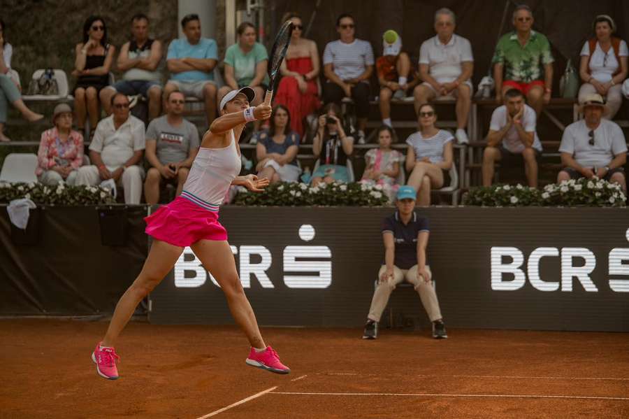 Irina Begu va juca în finală cu Ana Bogdan 