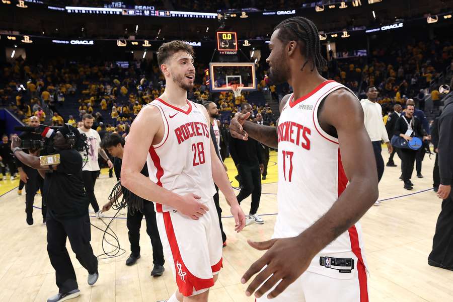 Houston si na palubovce Warriors vynutil sedmý zápas.