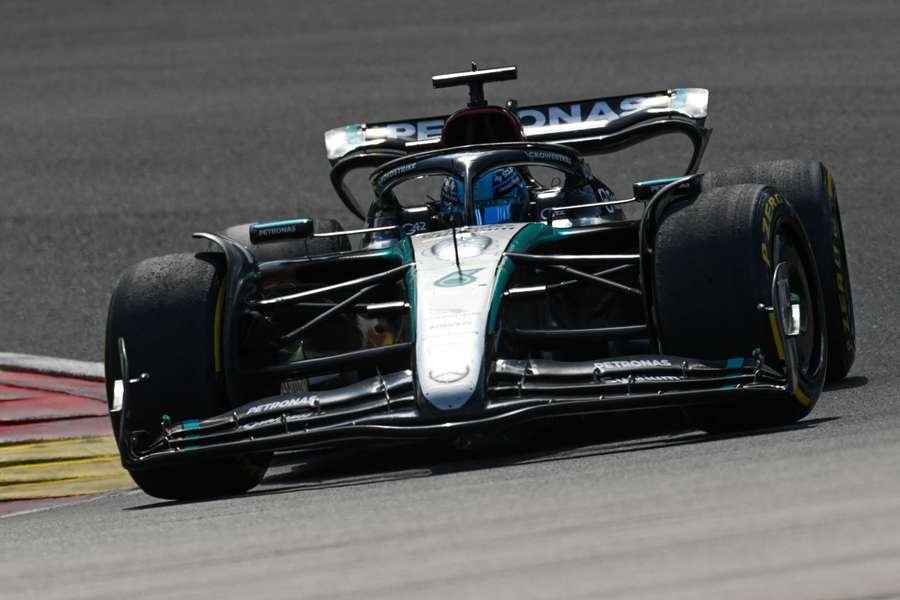 Russell gewinnt beim Formel 1 GP Belgien vor Lewis Hamilton