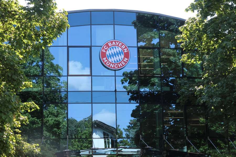 DIe Bayern-Geschäftsstelle an der Säbener Straße DIe Bayern-Geschäftsstelle an der Säbener Straße