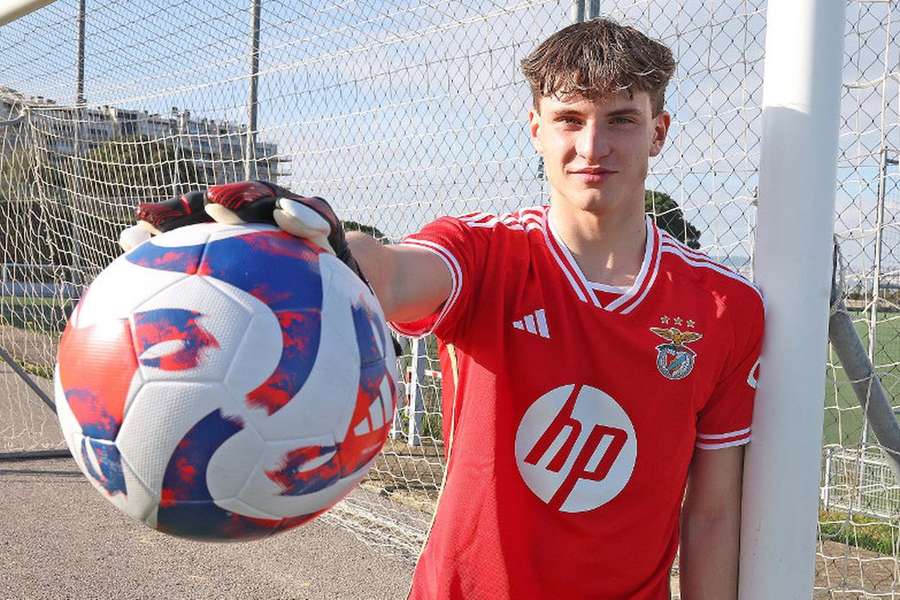 Arnas Voitinovicius confirmado no Benfica