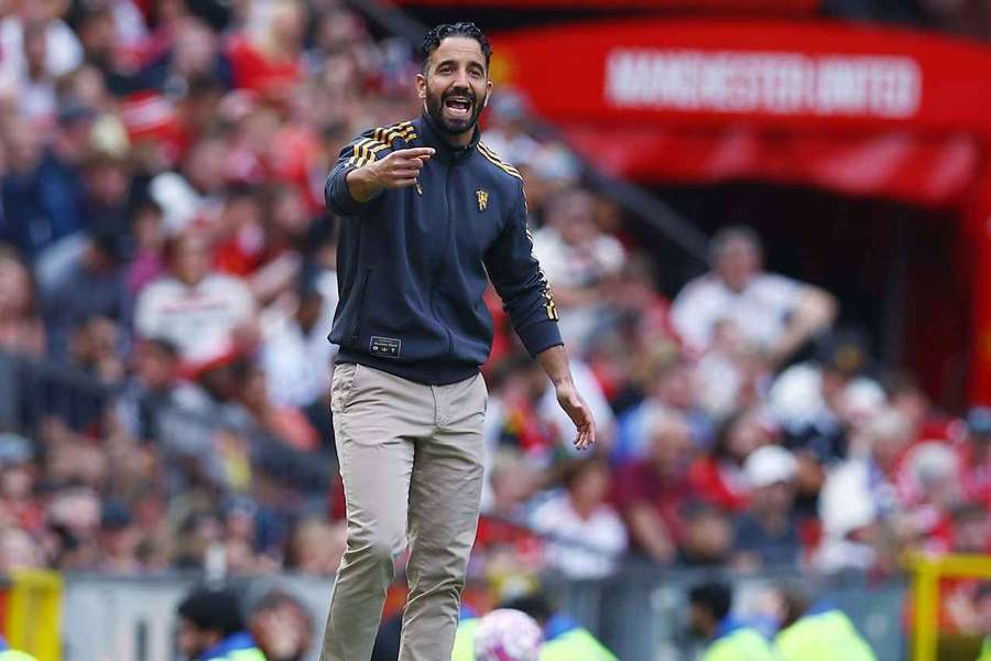 Man Utd scout impressed by Internacional striker Mathias Man Utd scout impressed by Internacional striker Mathias