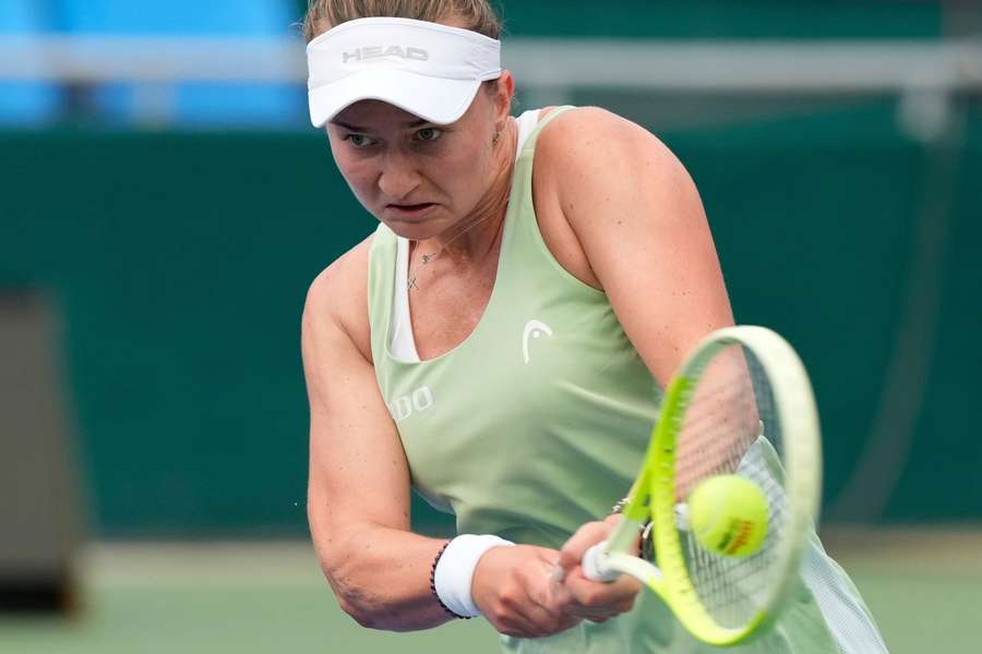 Barbora Krejčíková nedala Jekatěrině Alexandrovové šanci.