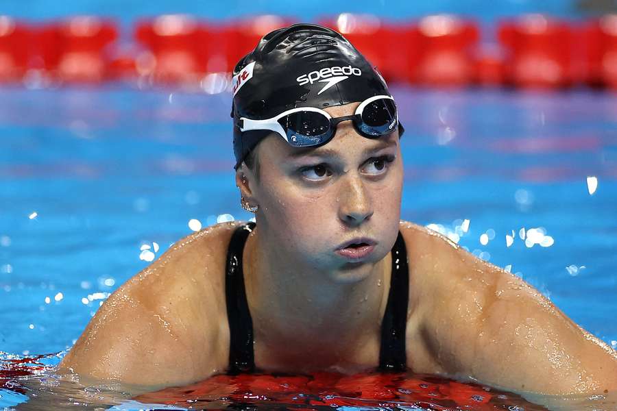 Summer McIntosh reacts after winning gold in the women's 400m freestyle final on Sunday