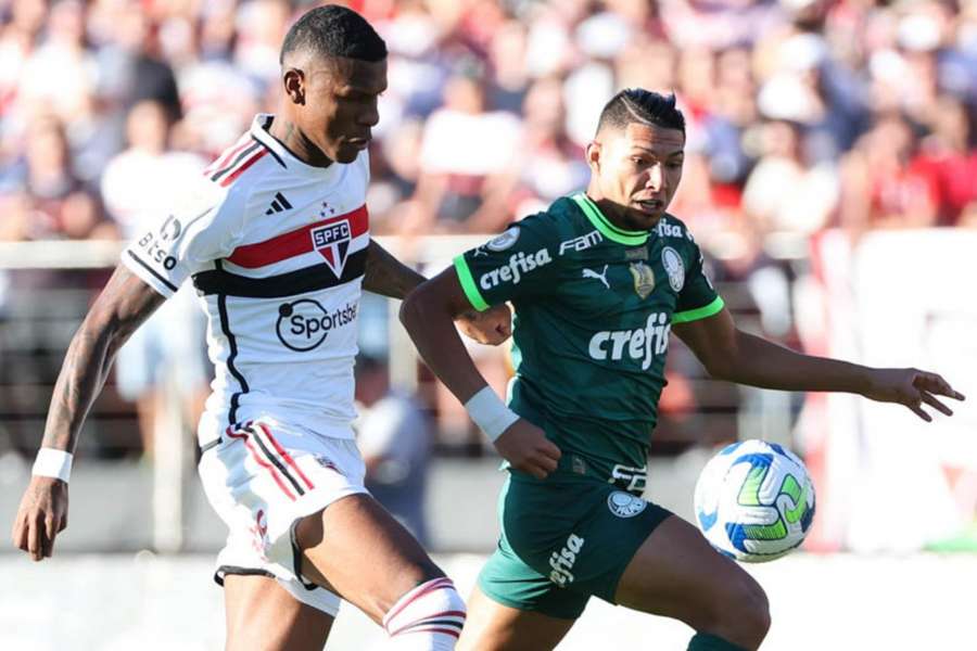 Palmeiras x Corinthians: onde assistir, horário e escalações do jogo