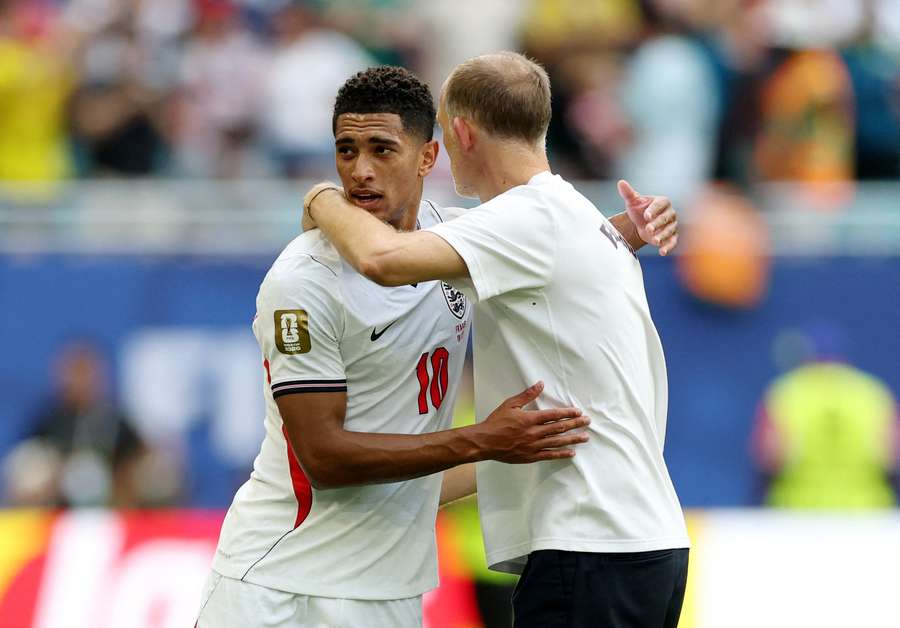 Tuchel (r.) nach dem Spiel mit Bellingham Tuchel (r.) nach dem Spiel mit Bellingham