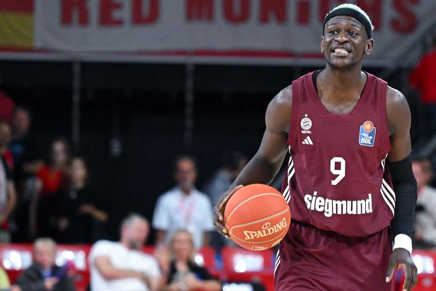 Isaac Bonga will mit dem FC Bayern nun auch die BBL-Krone erringen.