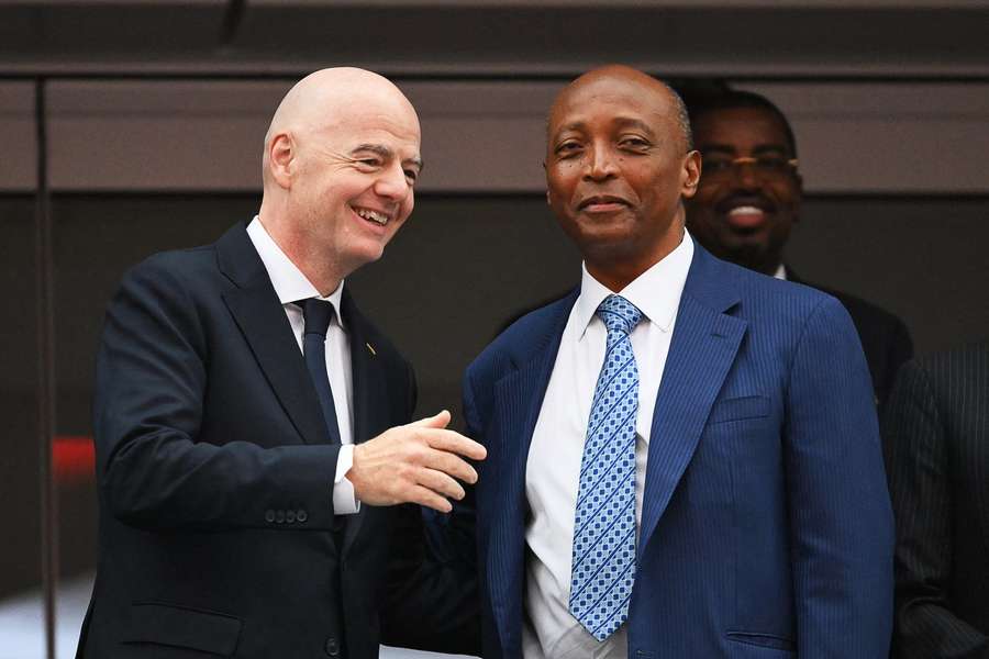Infantino a Motsepe počas MS 2026. Infantino a Motsepe počas MS 2026.
