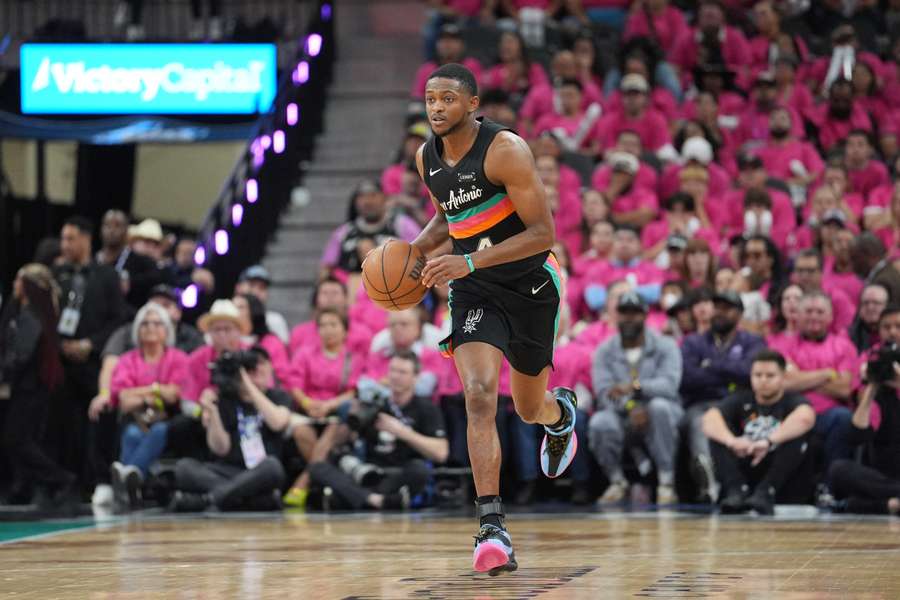 De'Aaron Fox avec les Spurs.