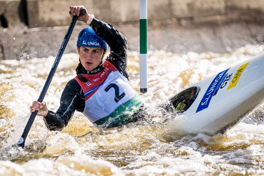 Slalomářka Gabriela Satková brala při první letošní účasti na SP stříbro.
