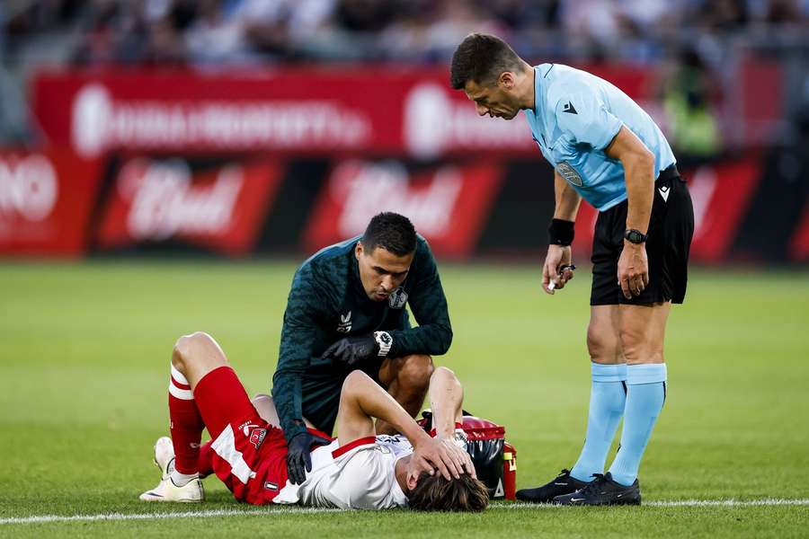 Victor Jensen of FC Utrecht was injured during the clash against HSK Zrinjski 