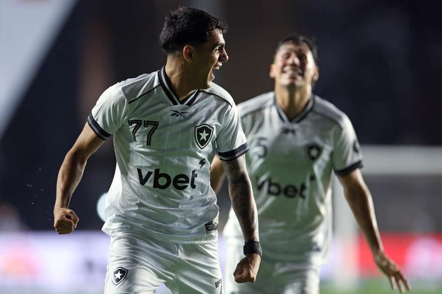 Villalba marcou seu primeiro gol pelo Botafogo Villalba marcou seu primeiro gol pelo Botafogo