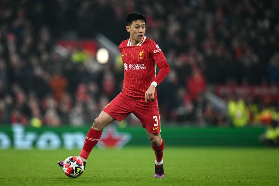 Endo, do Liverpool, é um dos craques do Japão