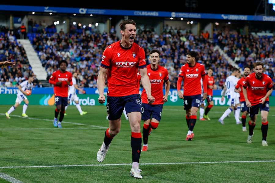 Jorge Herrando celebra el gol de Osasuna en Butarque